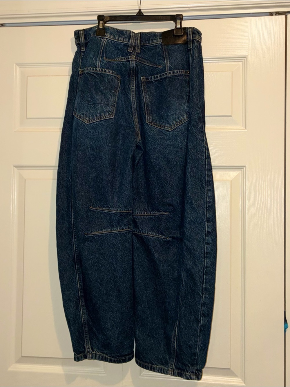 We The Free Dark Wash Barrel Jeans, size 26 - Picture 2 of 7